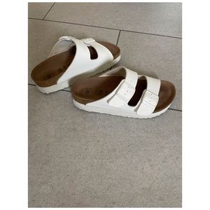 BIRKENSTOCK PAPILLIO Arizona Platform Vegan Birko-Flor Sandal, White